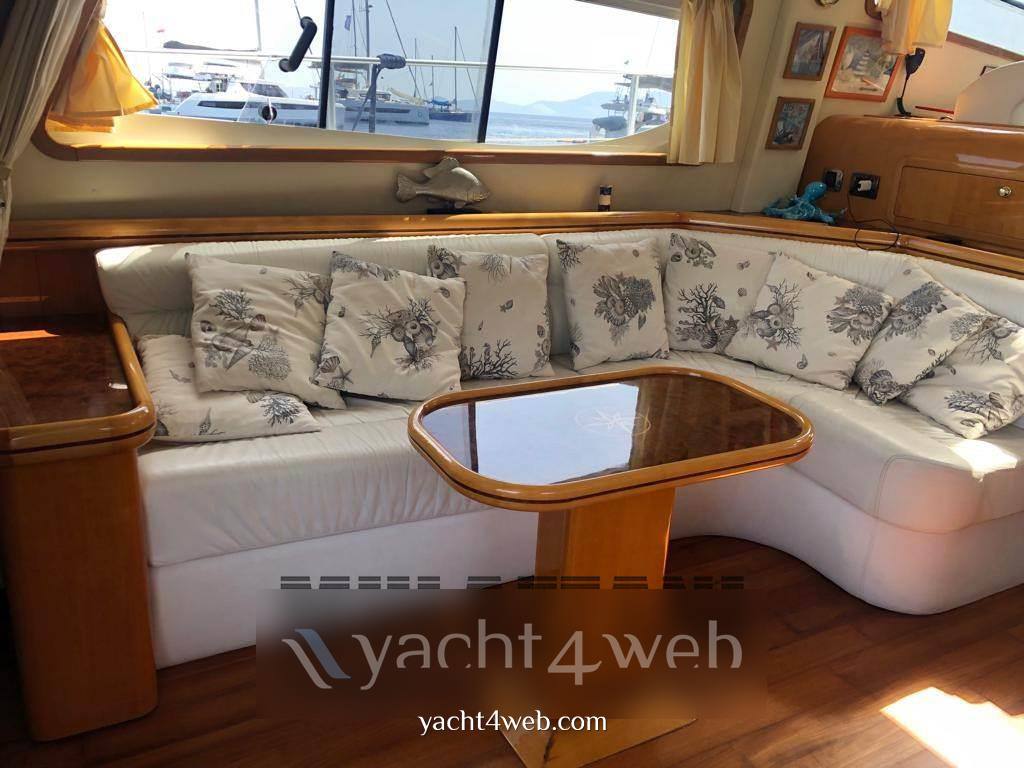 Raffaelli Maestrale 52 fly