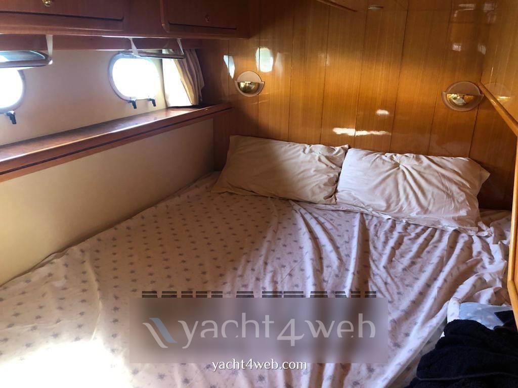 Raffaelli Maestrale 52 fly