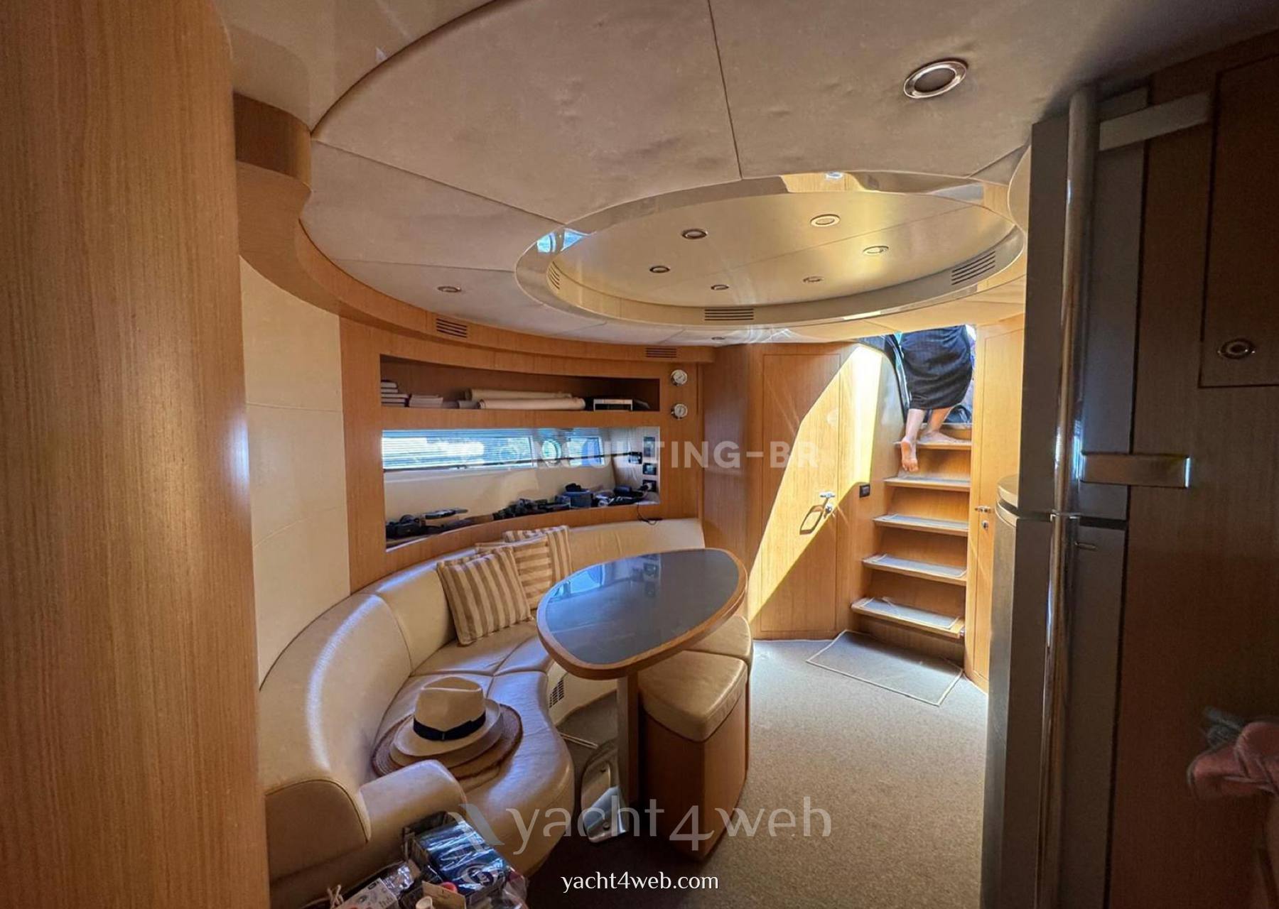 Riva 52 rivale