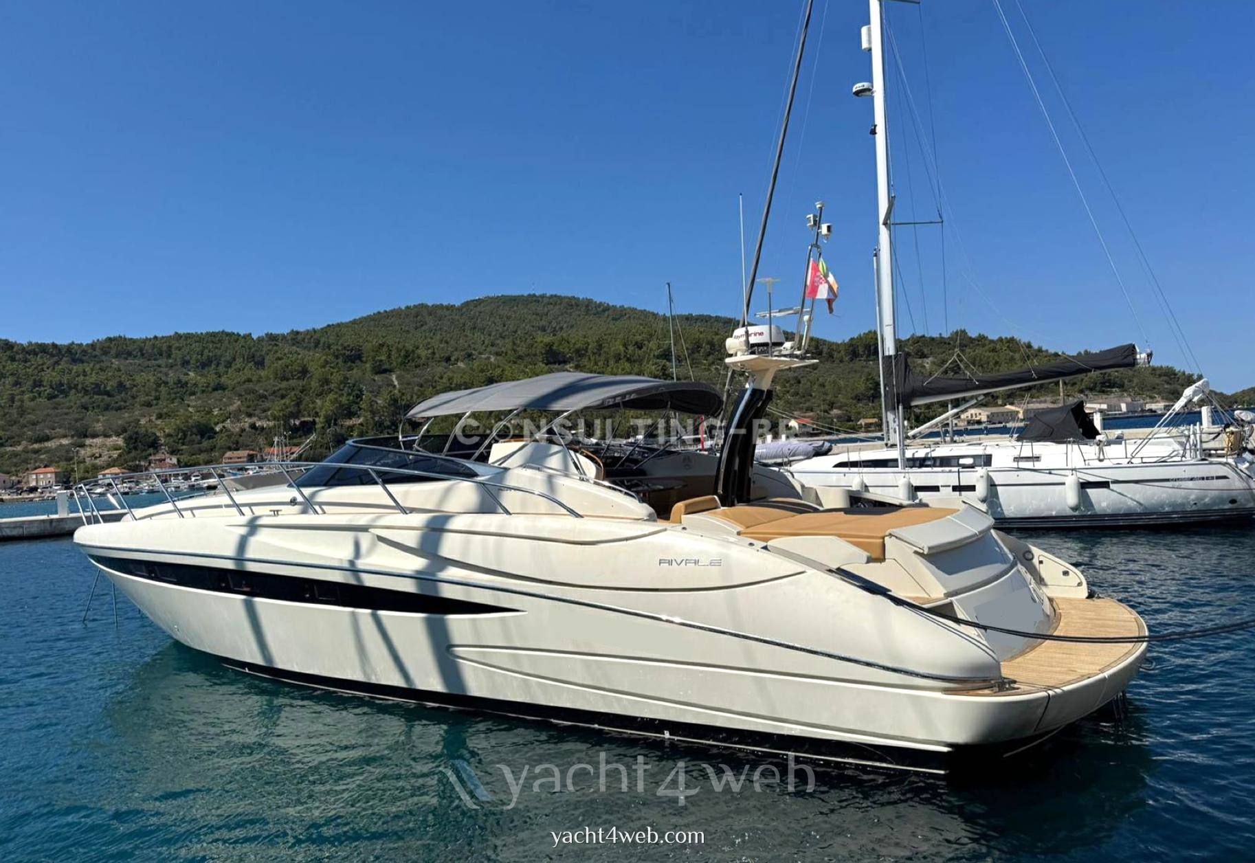 Riva 52 rivale