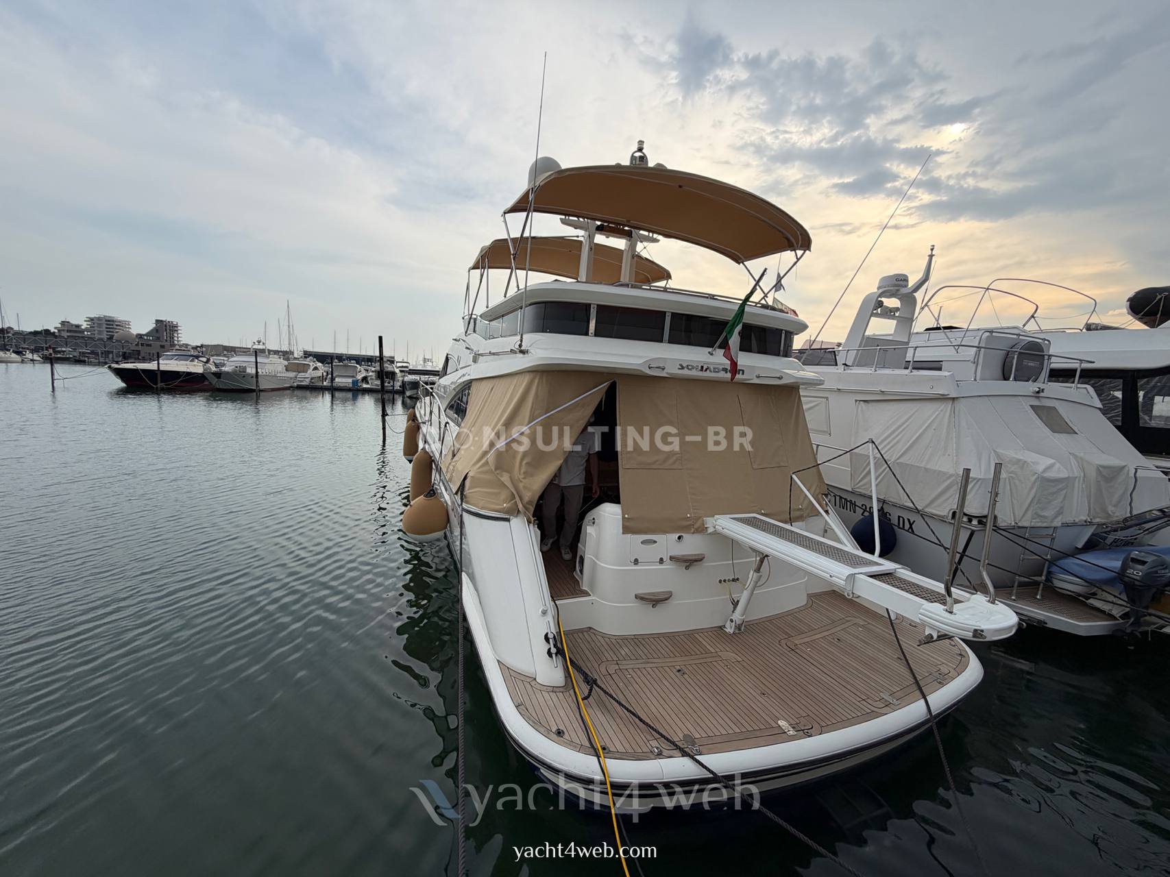 Sealine T60 usado