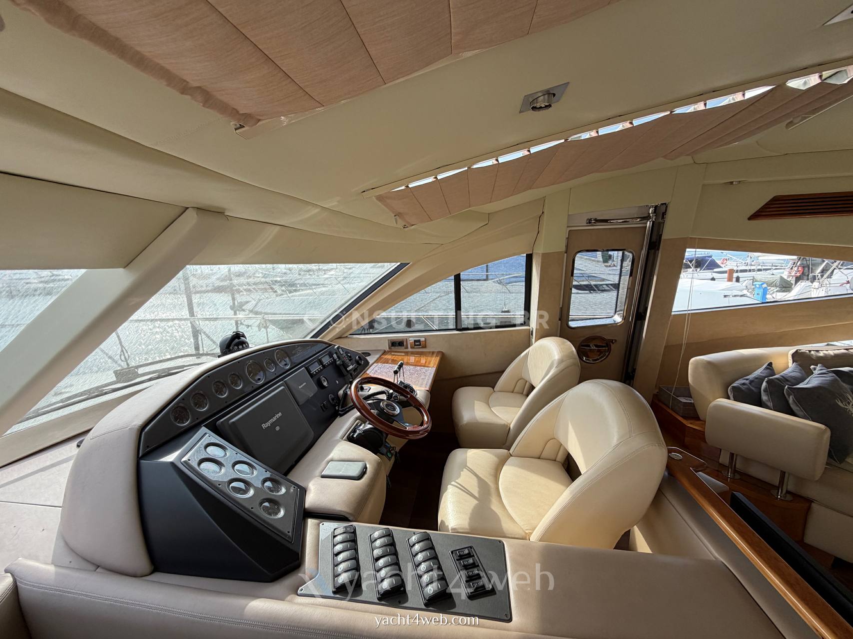 Sealine T60 Barco de motor usado para venta
