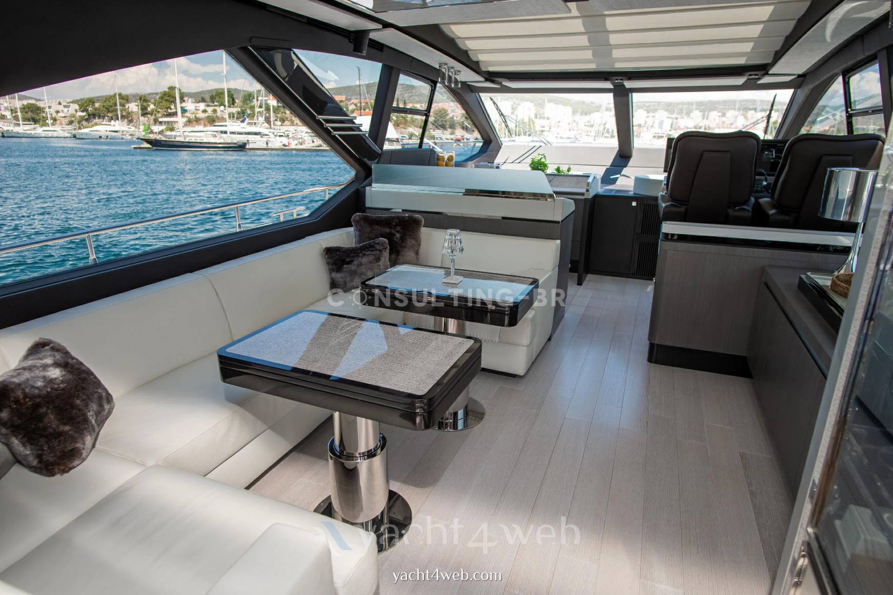 Azimut S7 照片
