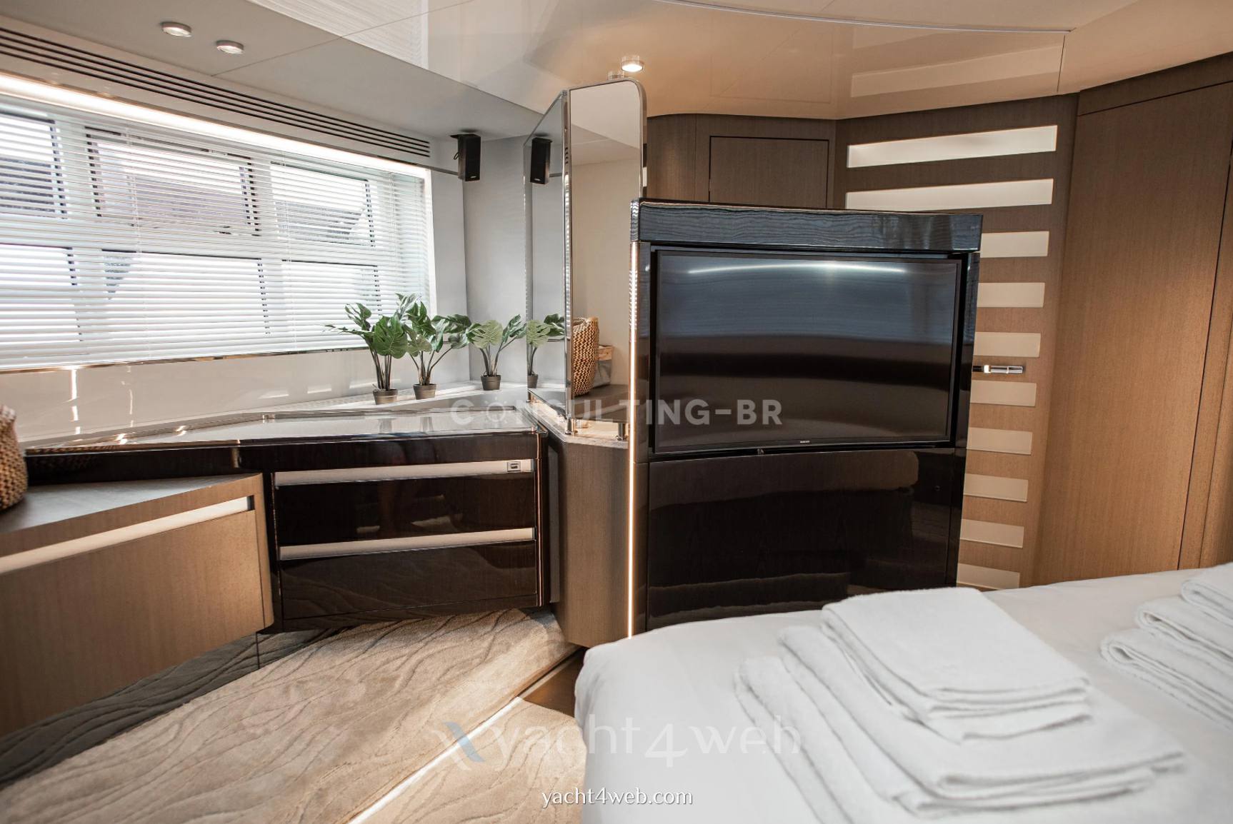 Azimut S7 照片