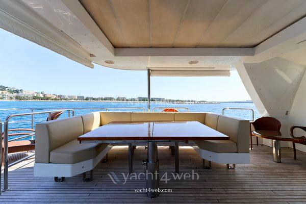 Benetti Delfino 93 Barca a motore usata in vendita