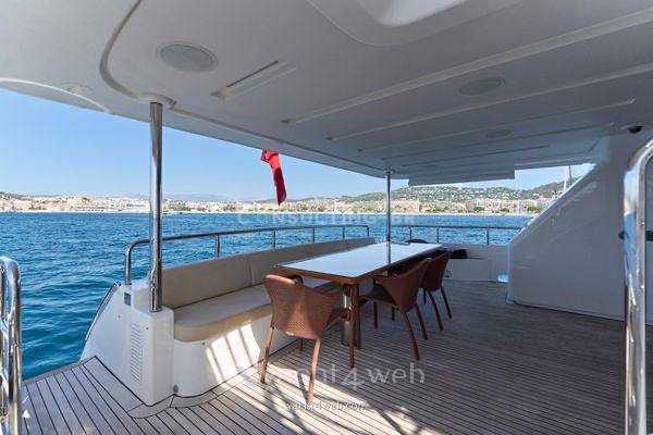 Benetti Delfino 93 Flybridge usato