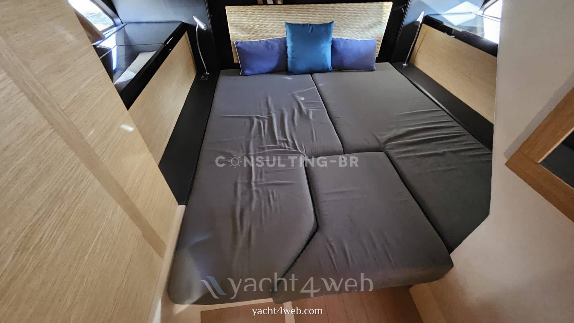Sessa Key largo 36 tip top Bateau à moteur nouveau en vente