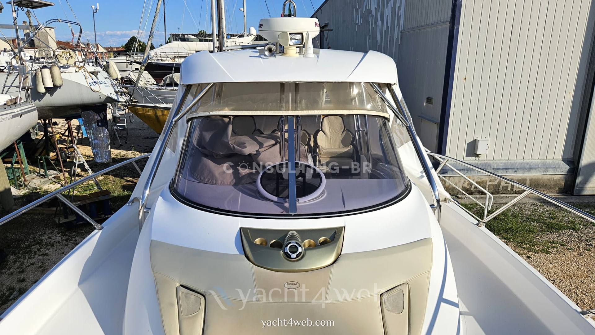 Sessa Key largo 36 tip top bateau à moteur
