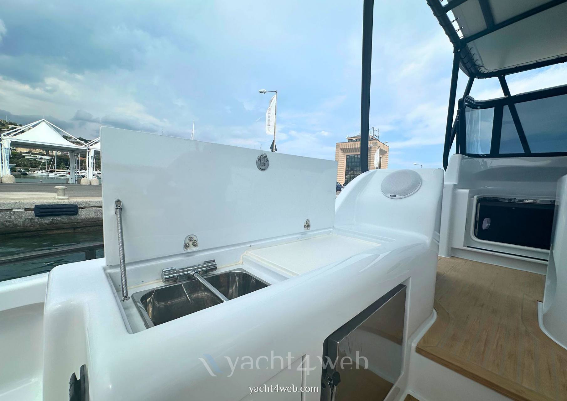 Bluegame 47 bateau à moteur
