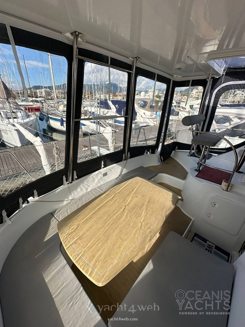 Lagoon 380 s2 0
