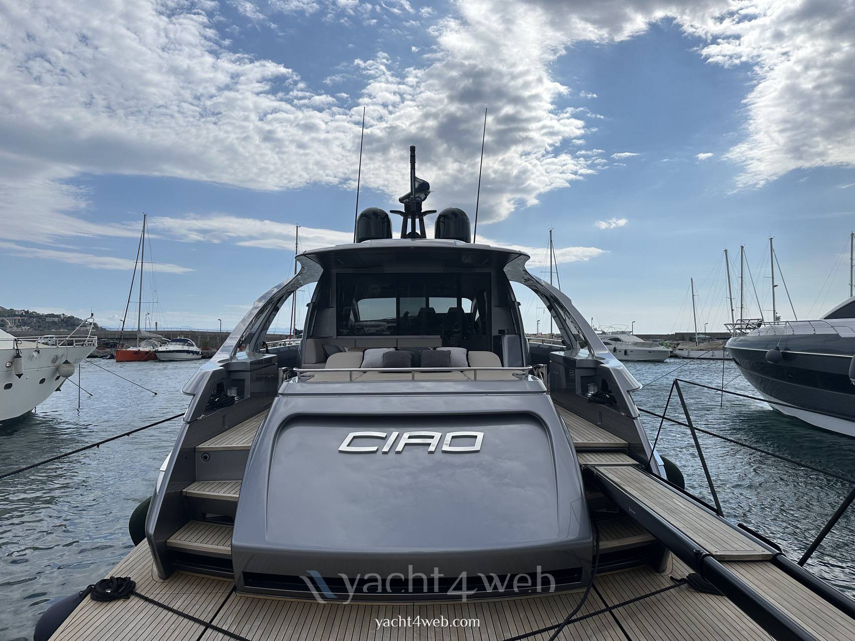 Pershing 7x barca a motore