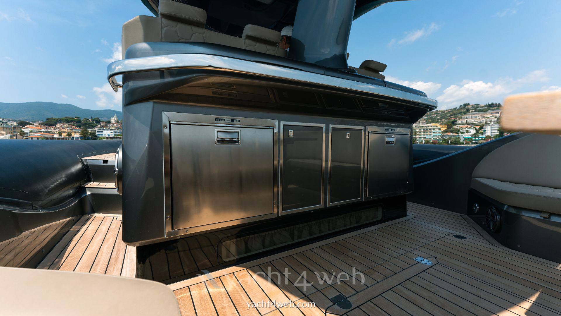 Sacs marine Strider 15 barca