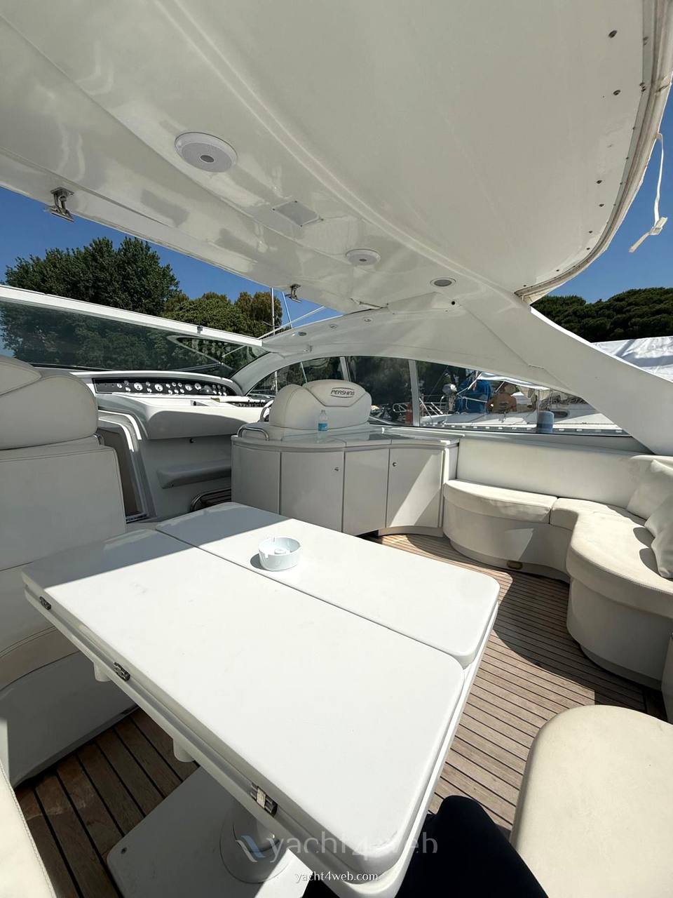 Pershing 54 Motoryacht
