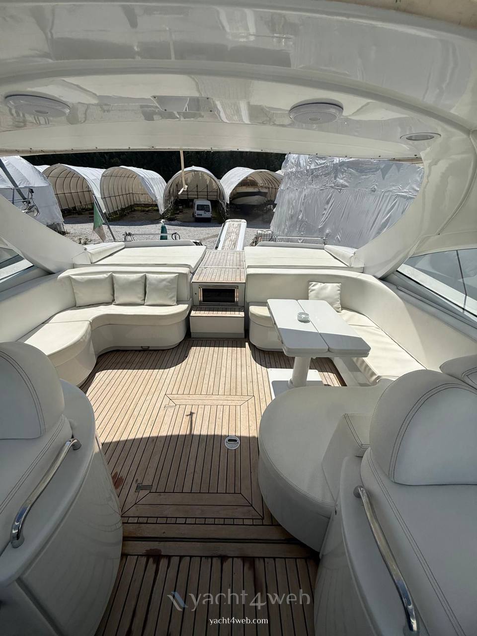 Pershing 54 usato
