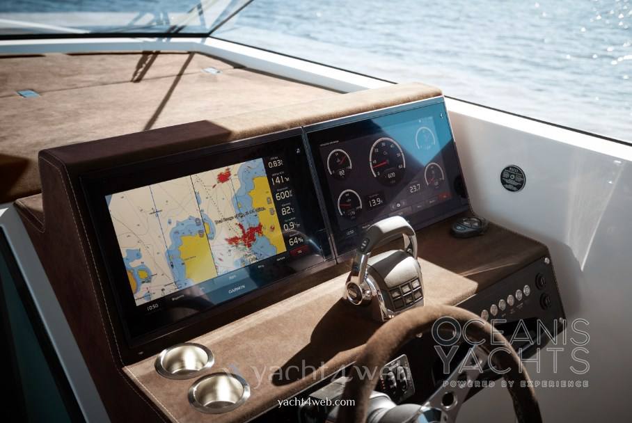 Delta powerboats 33 coupé barca a motore