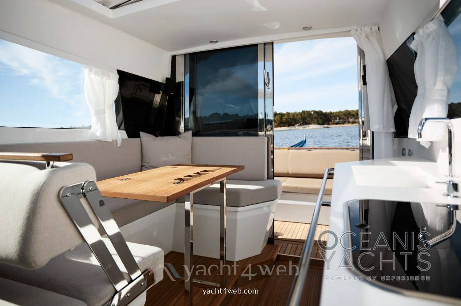 Delta powerboats 33 coupé Motoryacht usato