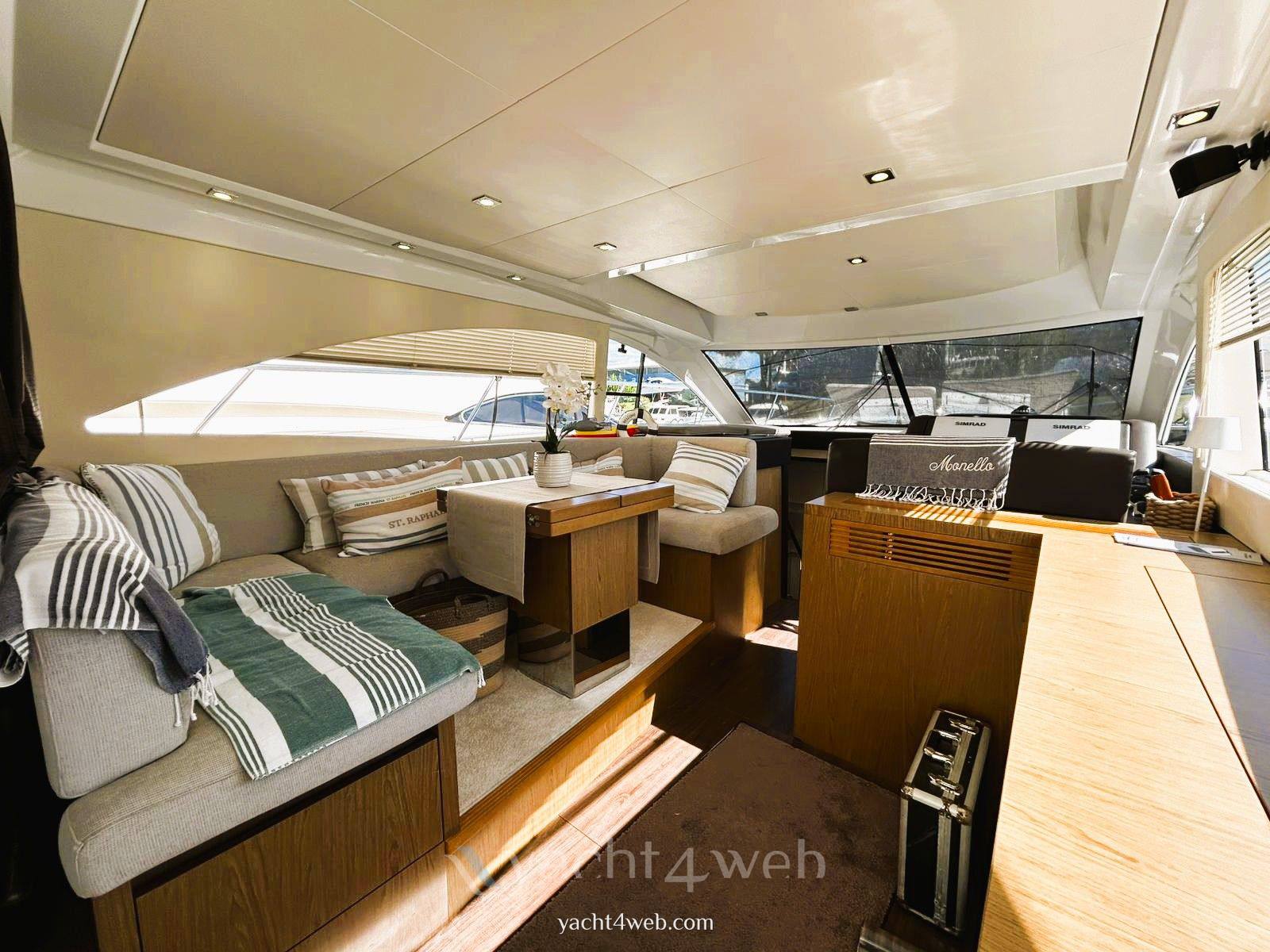 Beneteau Gt 49 fly Моторная лодка используется для продажи