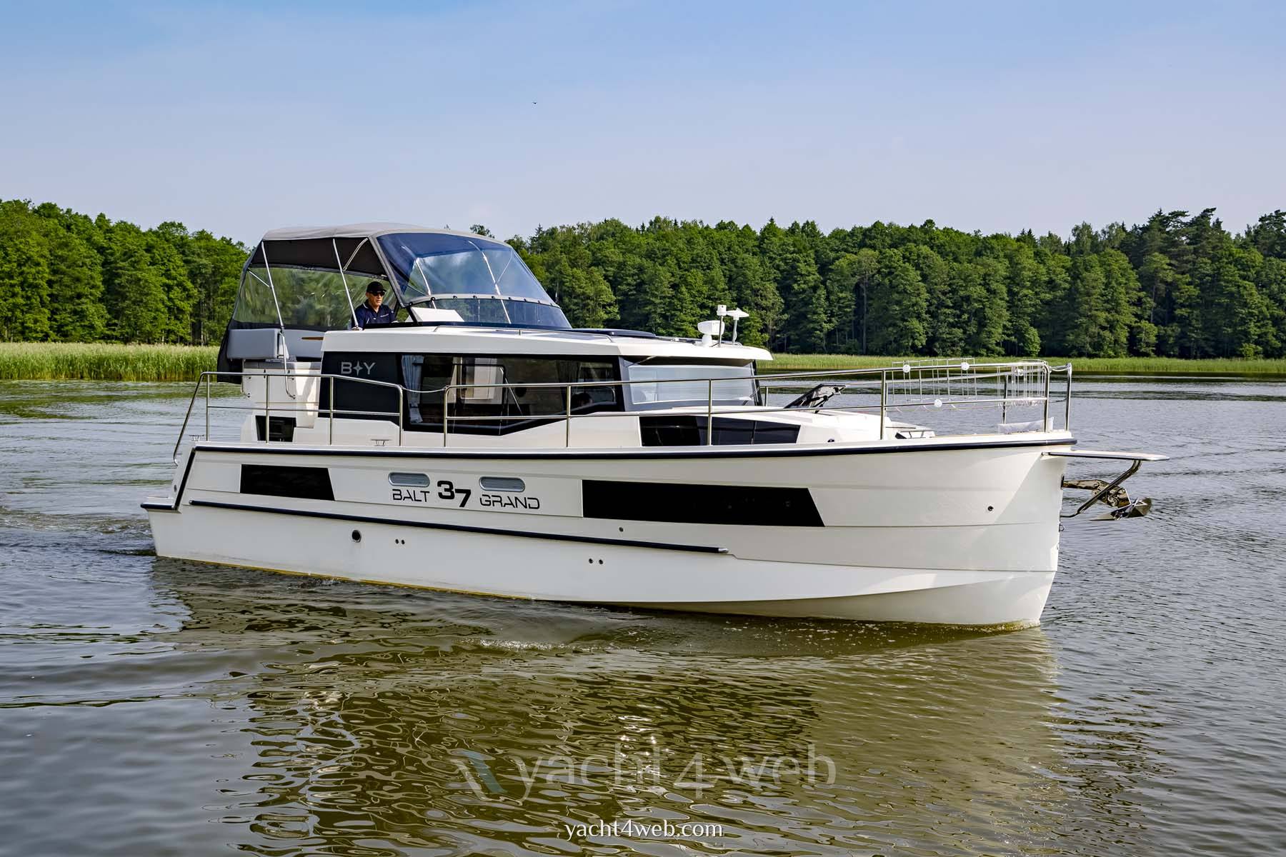 Balt Grand 37 0