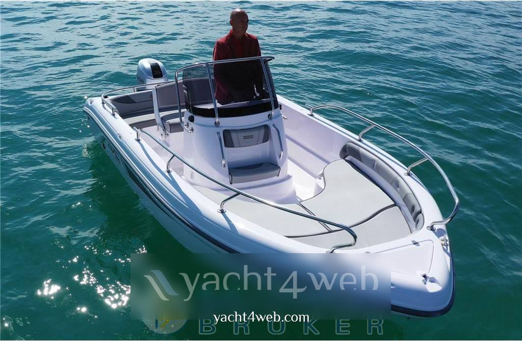 Ranieri international Voyager 19 4xc bateau à moteur