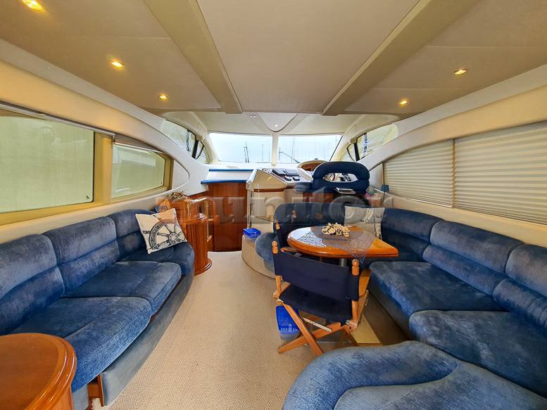 Azimut 46 fly