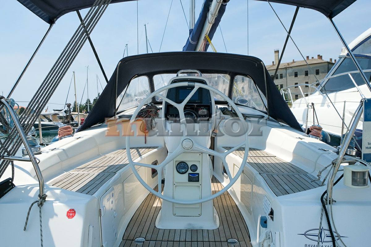 Bavaria 38 cruiser