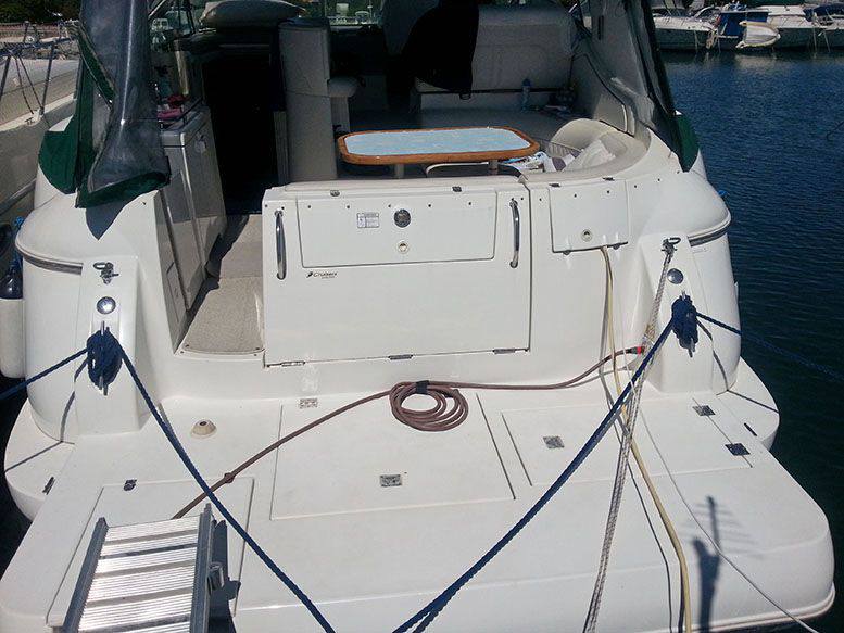 Cruisers yachts CRUISERS Yachts 3672