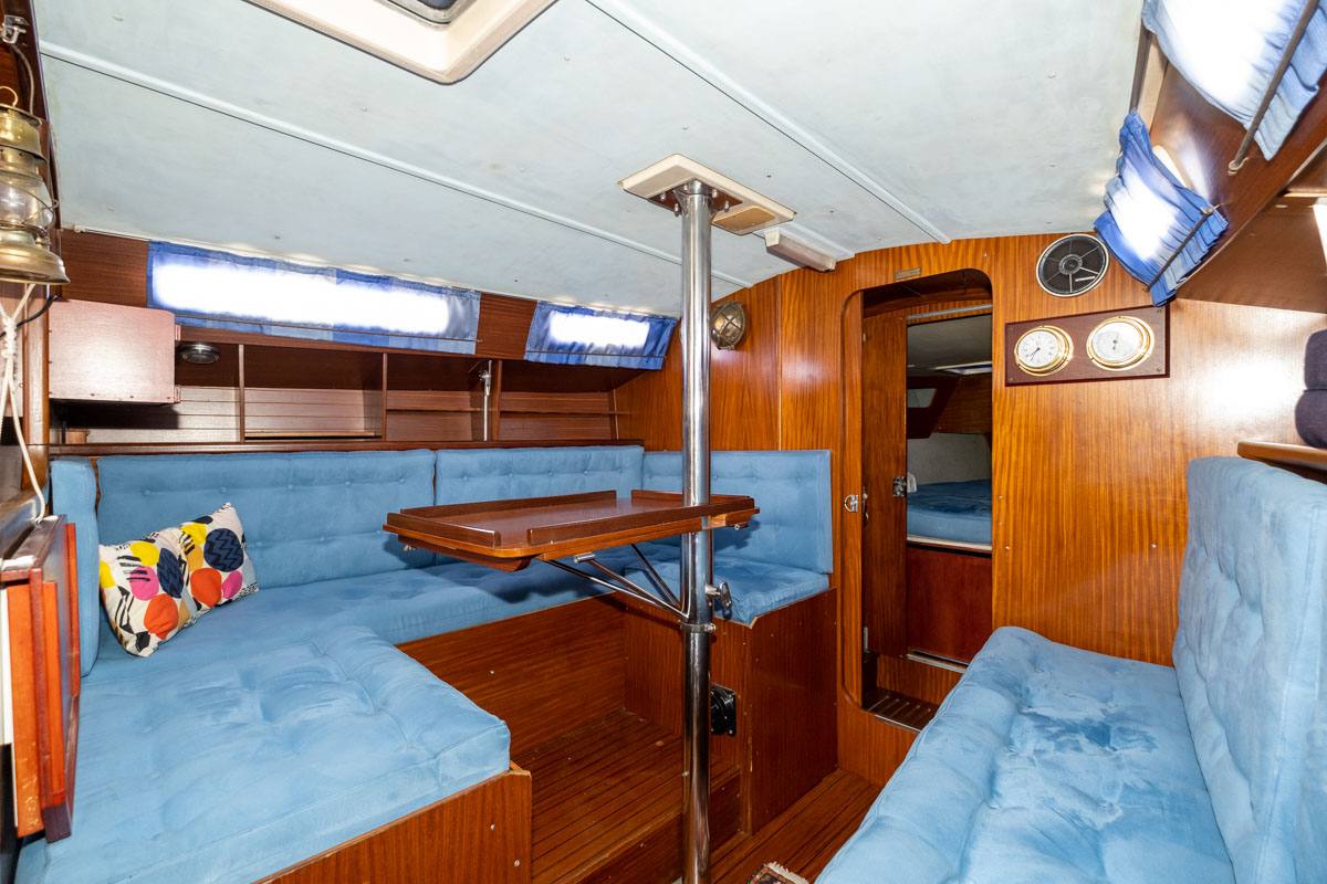 Dufour 4800