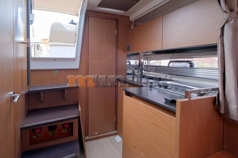 Jeanneau Leader 30