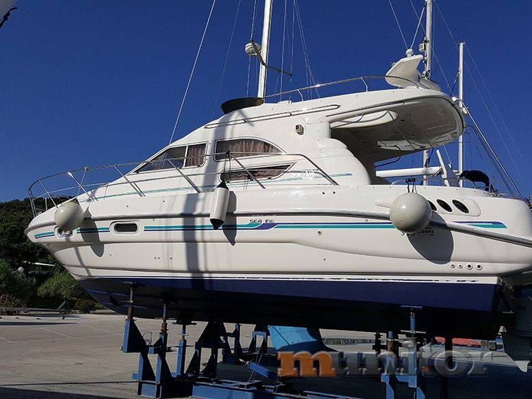 Sealine 330 fly