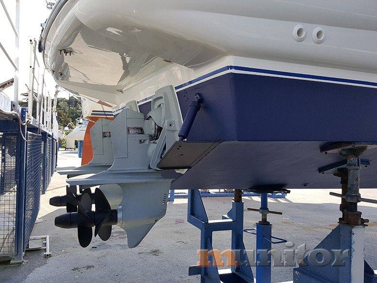 Sealine 330 fly