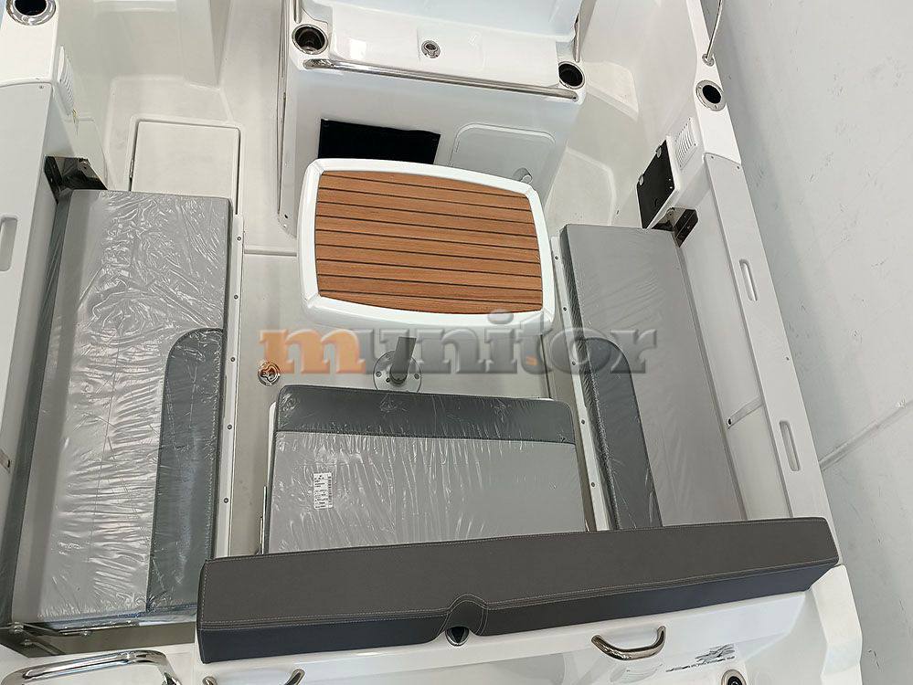 Jeanneau Cap camarat 7.5 wa usato