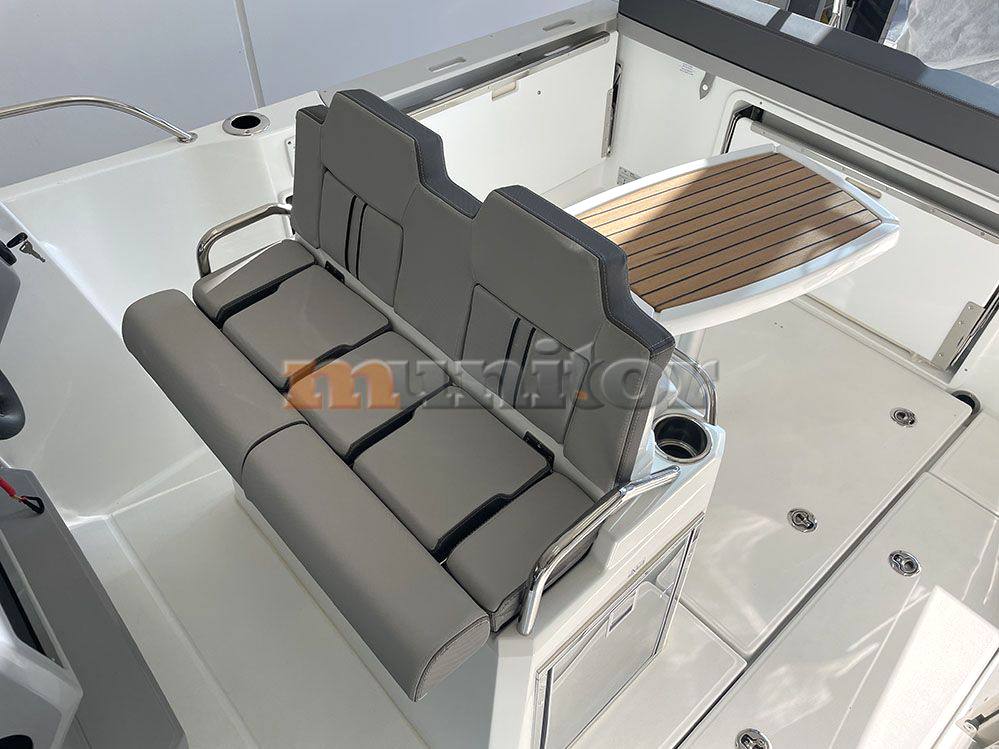 Jeanneau Cap camarat 7.5 wa Flybridge