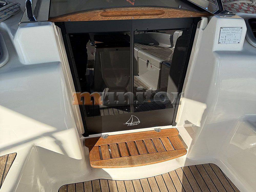 Bavaria 37 cruiser Flybridge