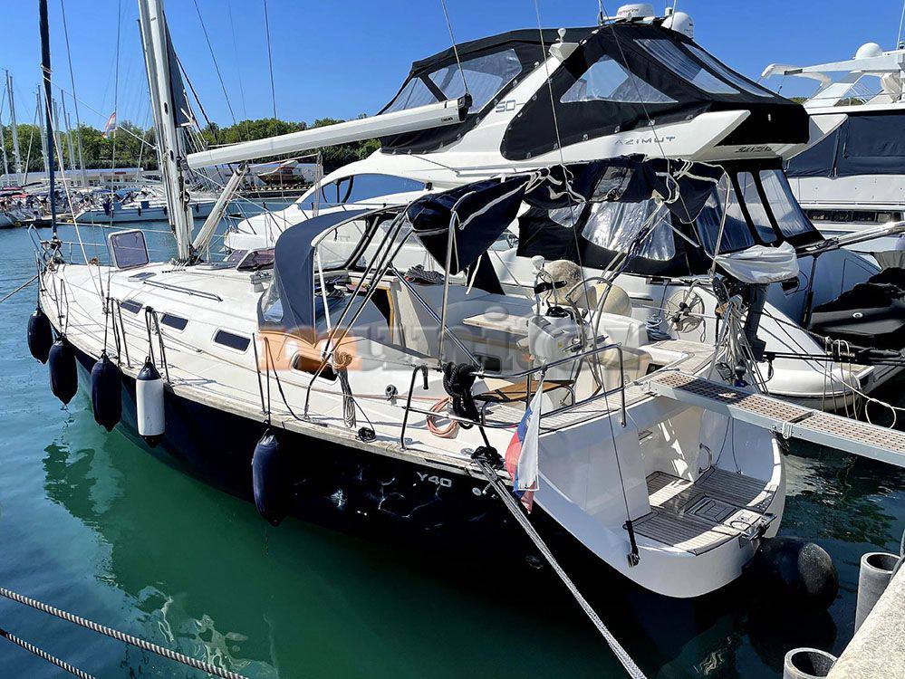 Triplast Y 40 Flybridge