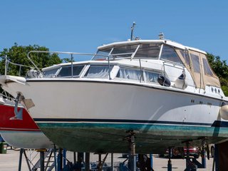 Coronet 33