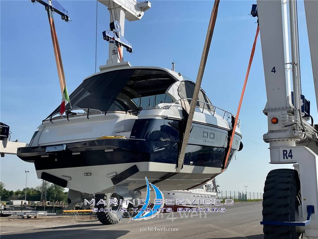Blu martin Sea top 13.90 Motorboot gebraucht zum Verkauf