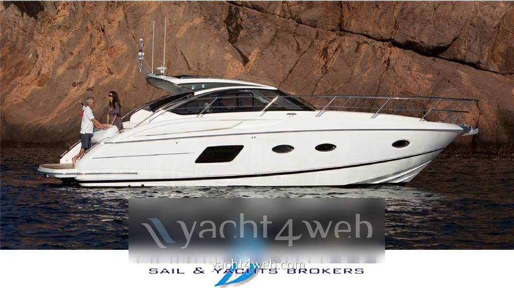 Princess V39 Моторная лодка используется для продажи