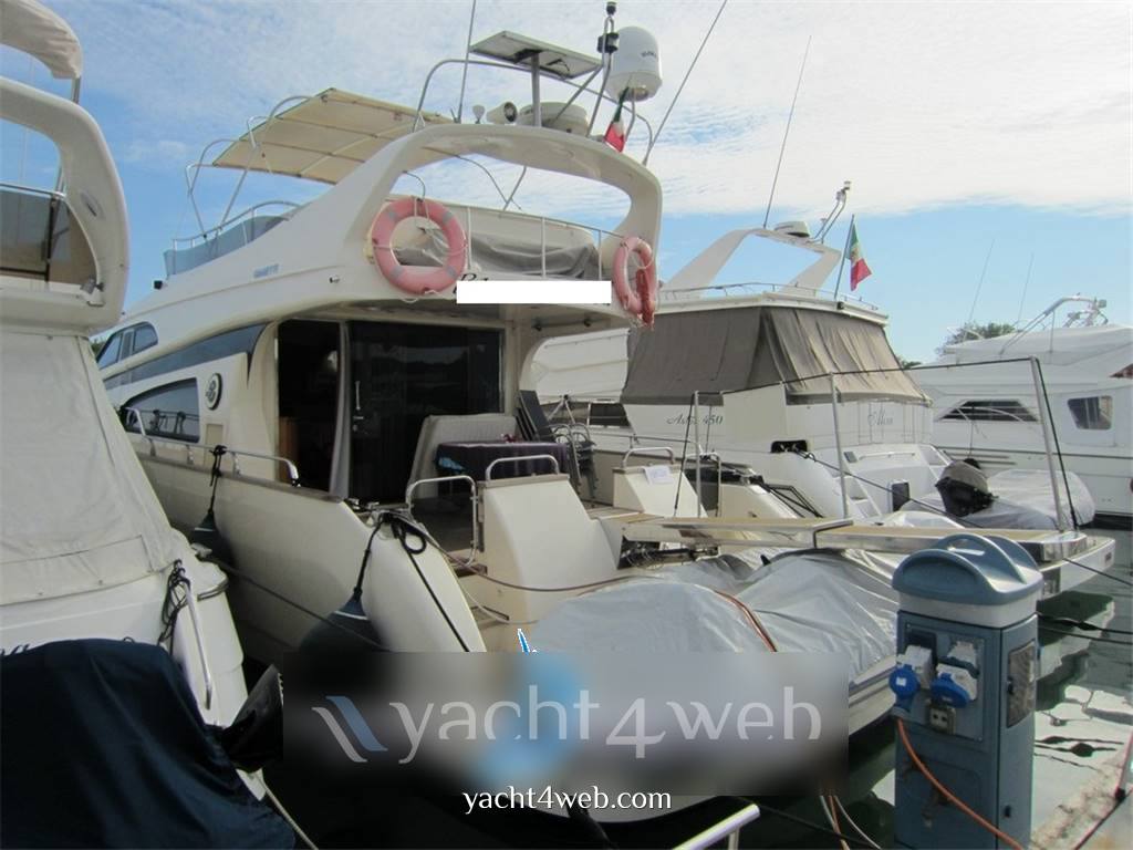 Giannetti 60 fly Motor boat used for sale