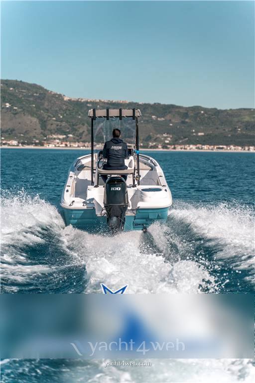 Ranieri Renegade motor boat