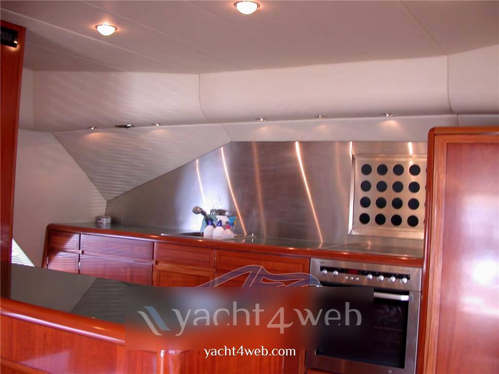 Bertram yacht Gm 76 Фото