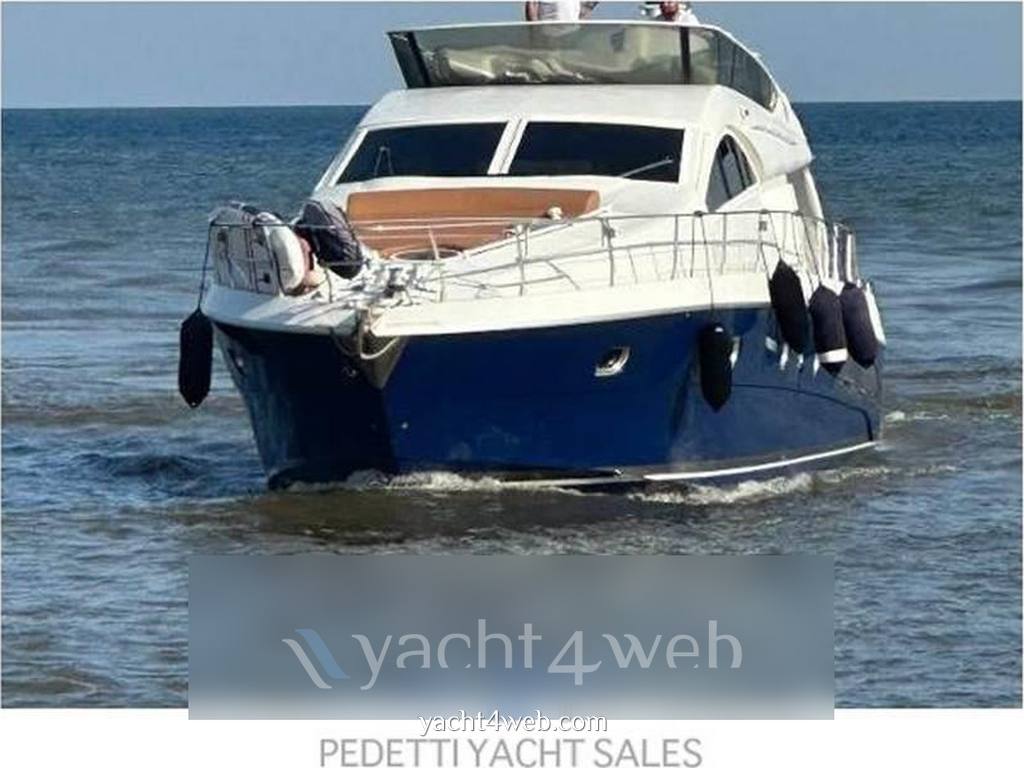 Raffaelli Maestrale 52 Моторная лодка используется для продажи