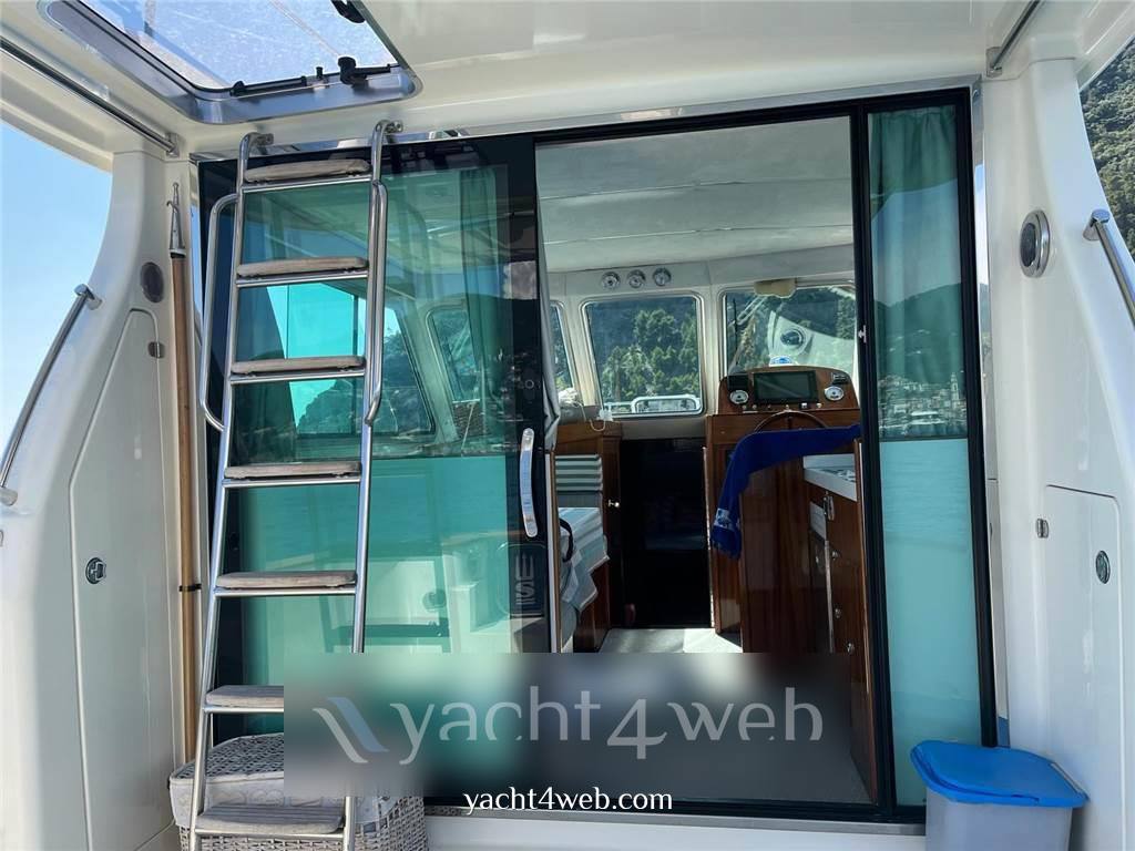 Sciallino 34' fly Motor boat used for sale