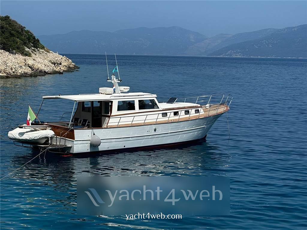 Marinelli 45 Моторная лодка используется для продажи