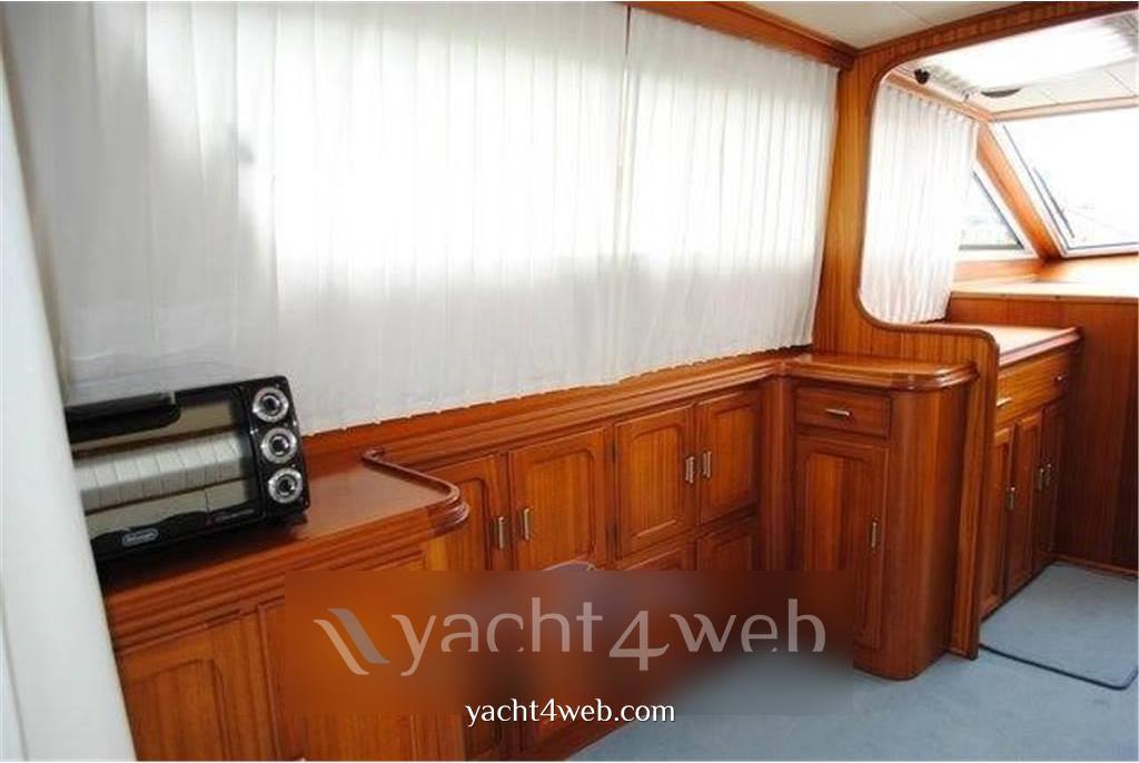 Camuffo 44 Motor boat used for sale
