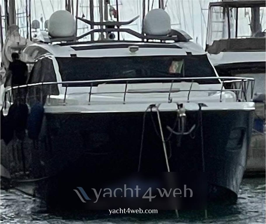 Absolute yachts 64 Barco a motor usado para venda