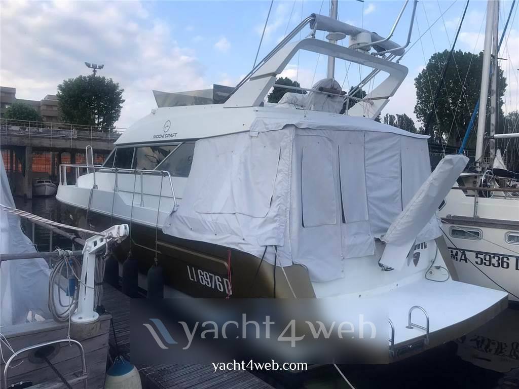 Mochi craft 40 europa Yacht à moteur