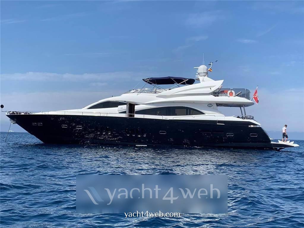 Sunseeker 90 yacht Mega yacht occasion