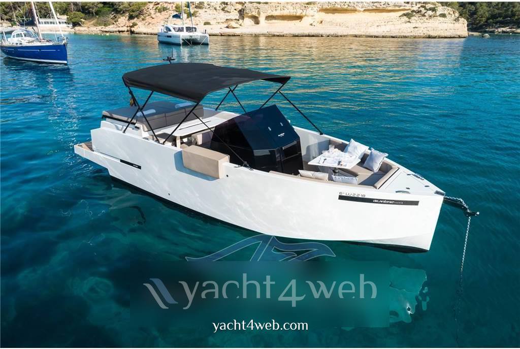 De antonio yachts D28 open Моторная лодка используется для продажи