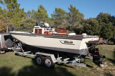 BOSTON WHALER BOSTON WHALER BOSTON 23 OUTRAGE