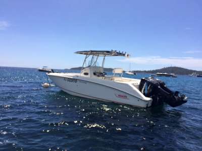 BOSTON WHALER BOSTON WHALER BOSTON 270 OUTRAGE